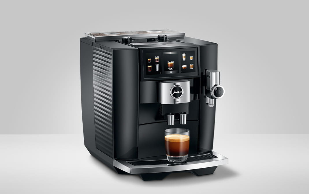 JURA J8 twin Diamond Black – dizajn a prevedenie